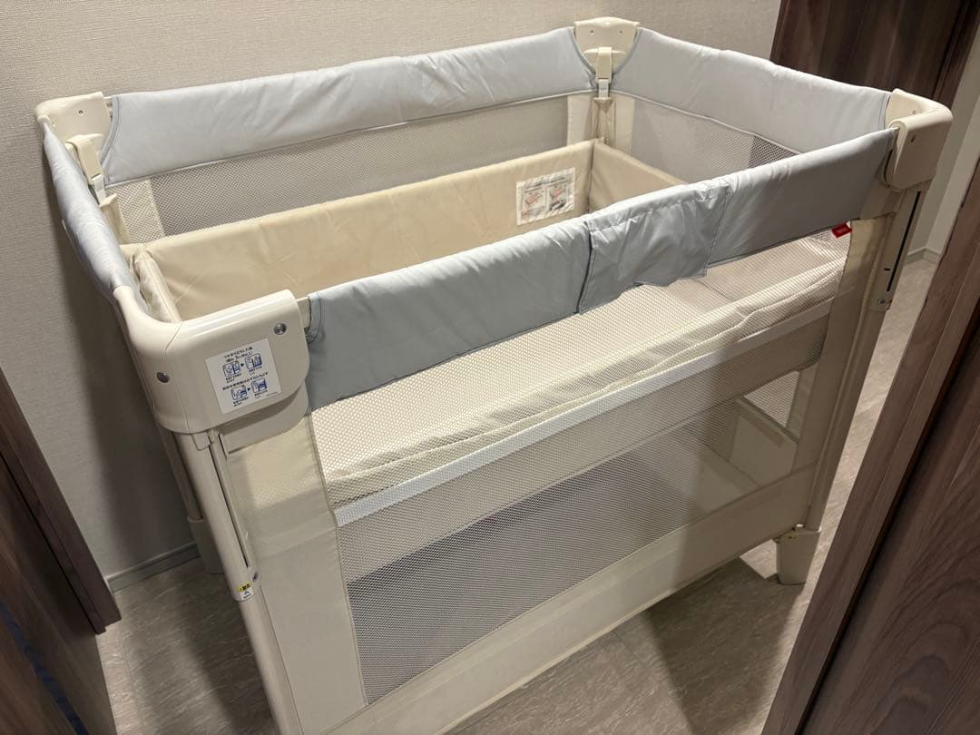 ココネルエアー　ホワイトグレー