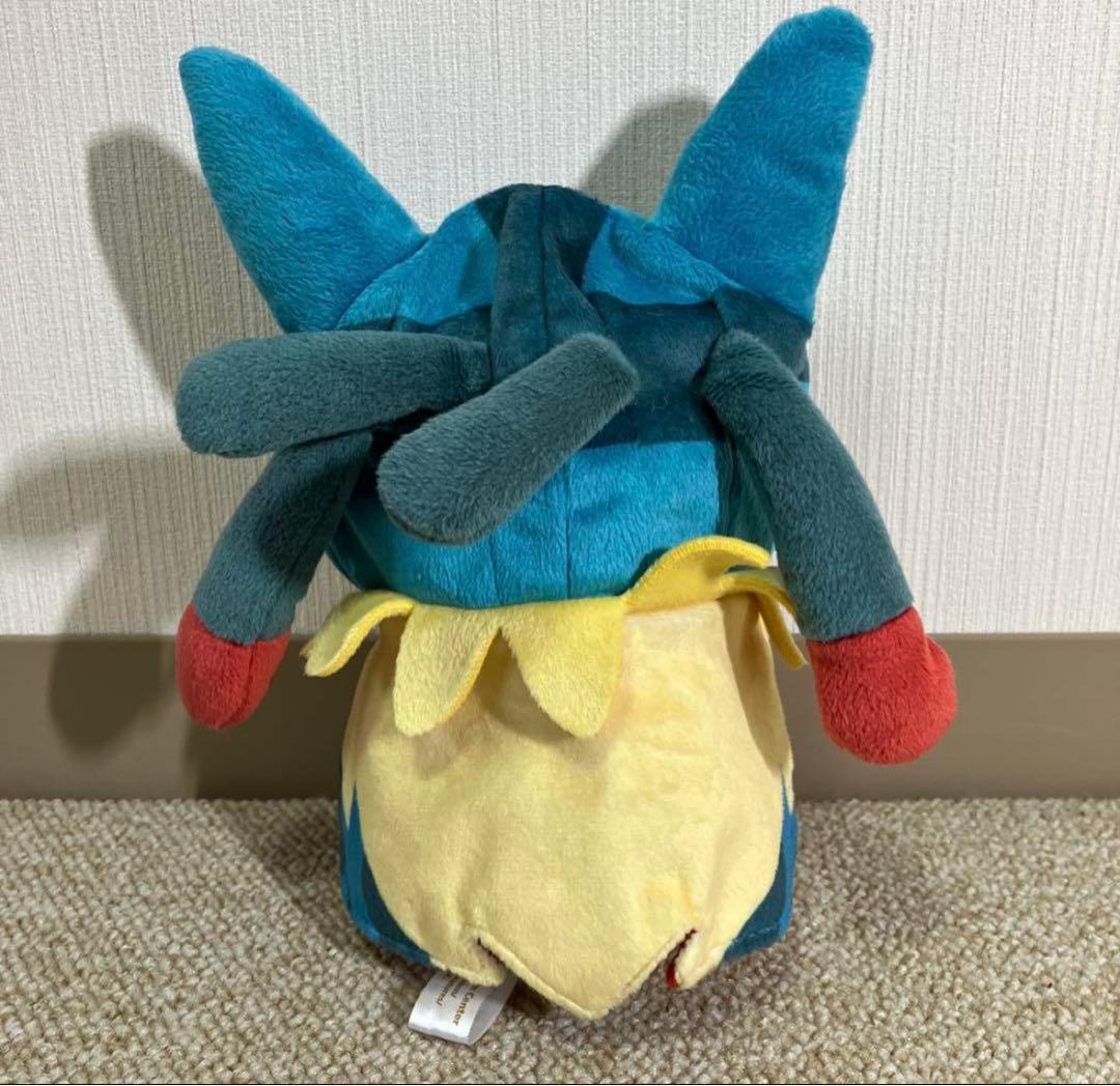 希少　ポケモンセンター　ピカチュウ　メガルカリオ　ぬいぐるみ　公式