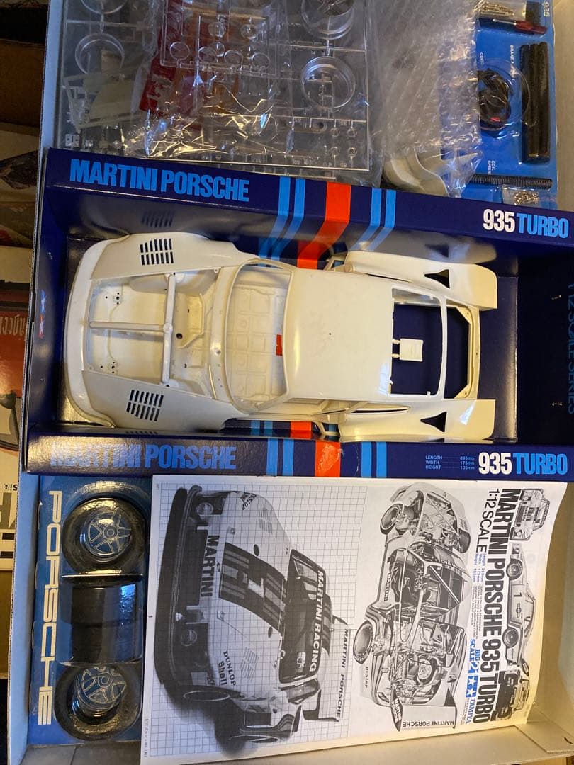 タミヤ　1/12　ポルシェ935ターボ　マルティニ　ダンロップタイヤ刻印