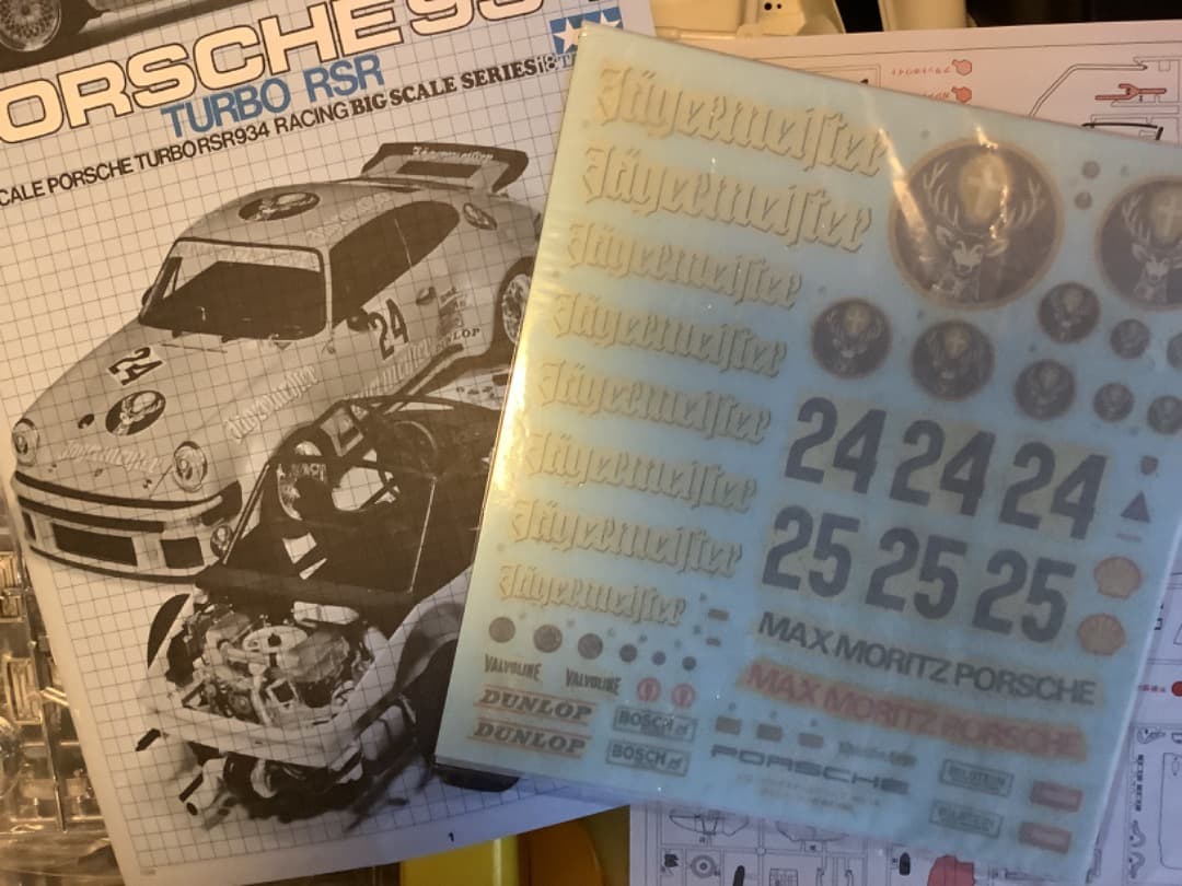 タミヤ　1/12　ポルシェ935ターボ　マルティニ　ダンロップタイヤ刻印