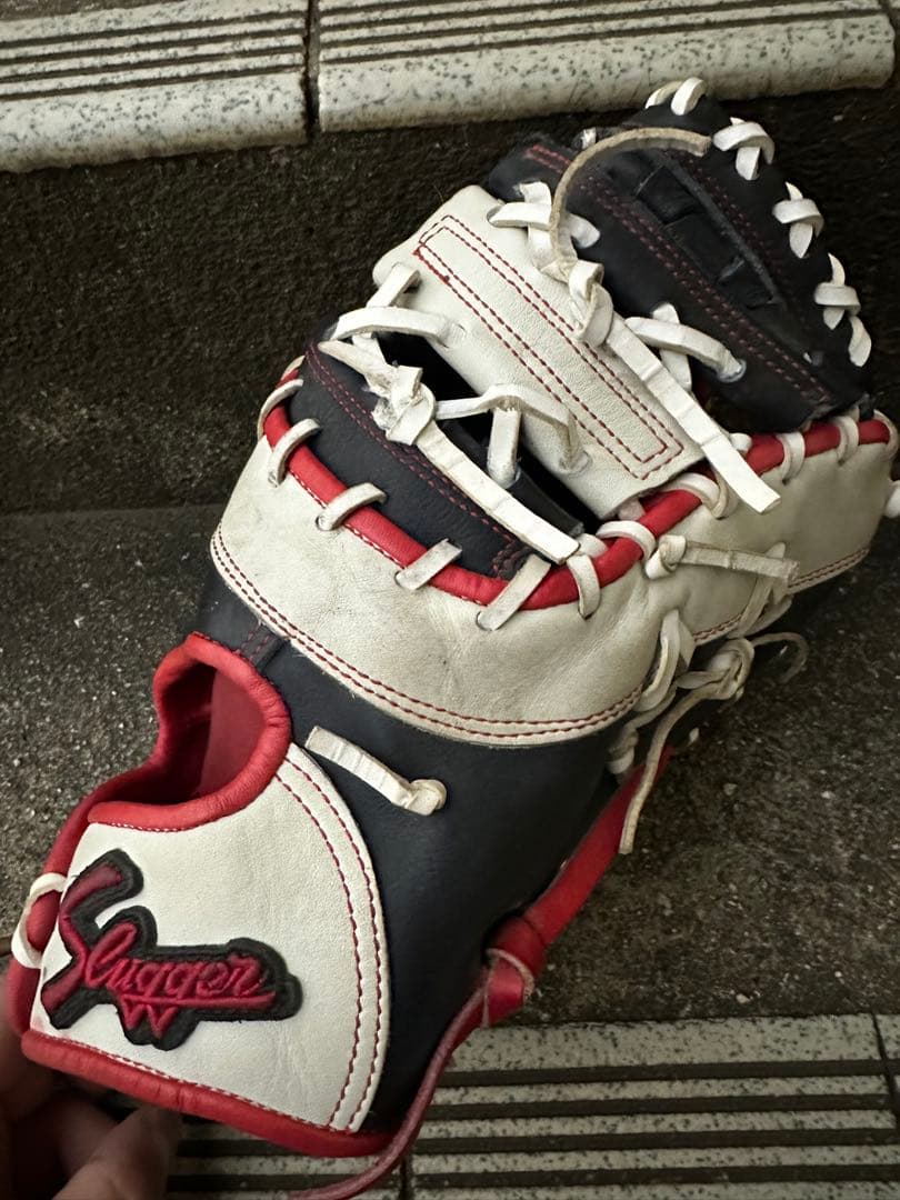 Slugger ファーストミット 軟式野球グローブ 黒/白/赤　限定グラブ
