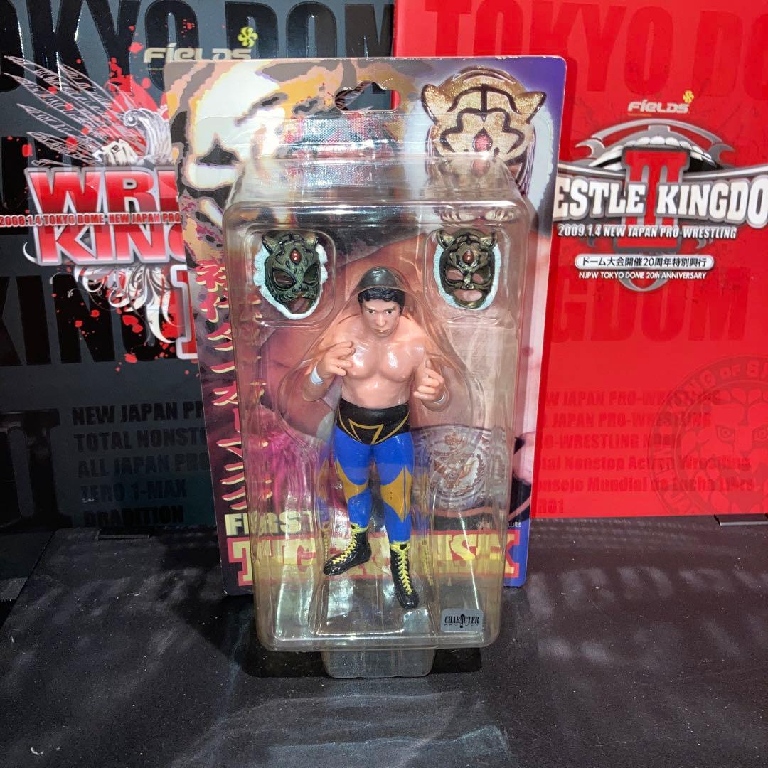 初代タイガーマスク　新日本プロレス　マスク2個付き　佐山聡