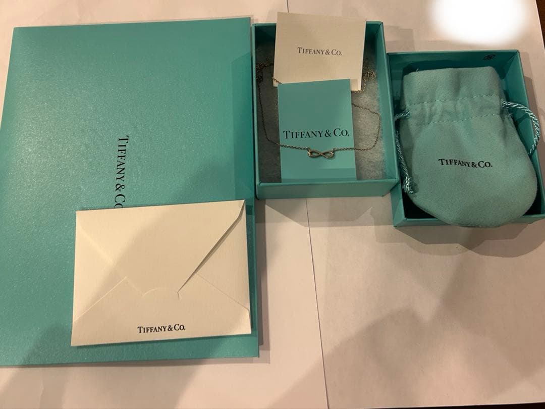 Tiffany & Co. 無限大モチーフ ネックレス