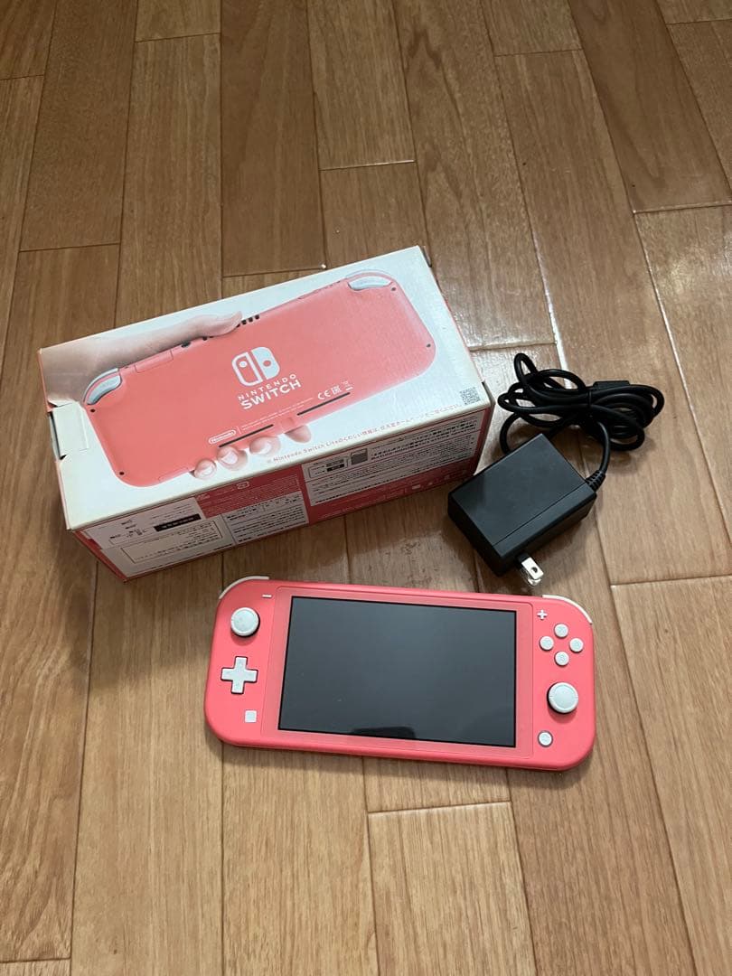 【箱あり】Nintendo Switch Lite/コーラル/本体