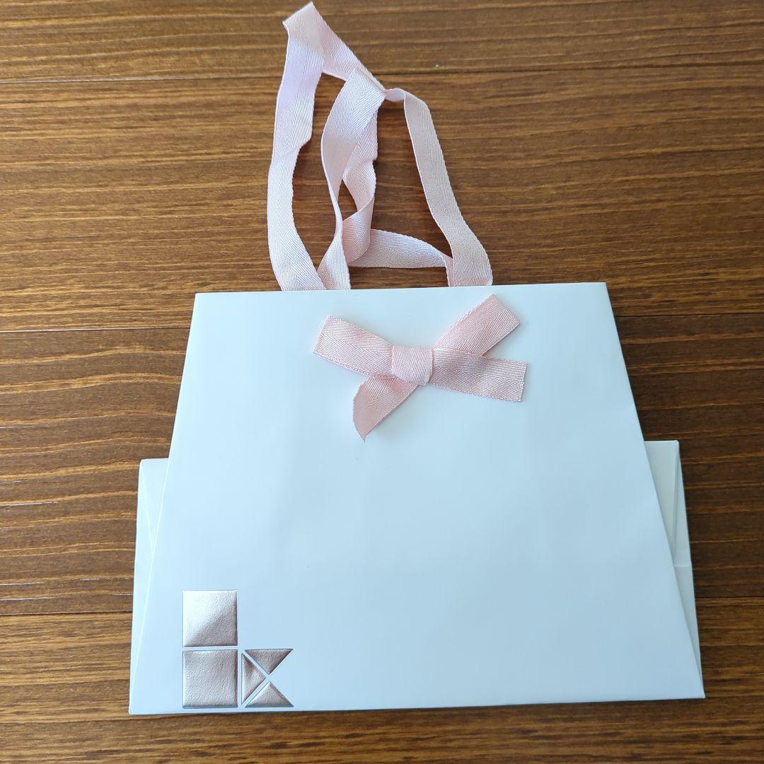 Jewelry KANDA Group　Mon Diad　K18YG　ダイヤ付き