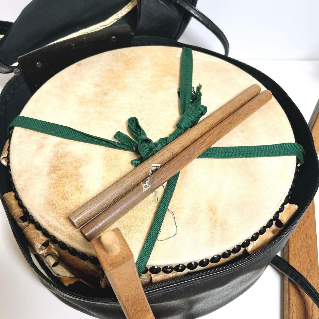 【美品】　岡田屋布施 台座　平太鼓 40cm×15cm バチ付き　和太鼓　打楽器