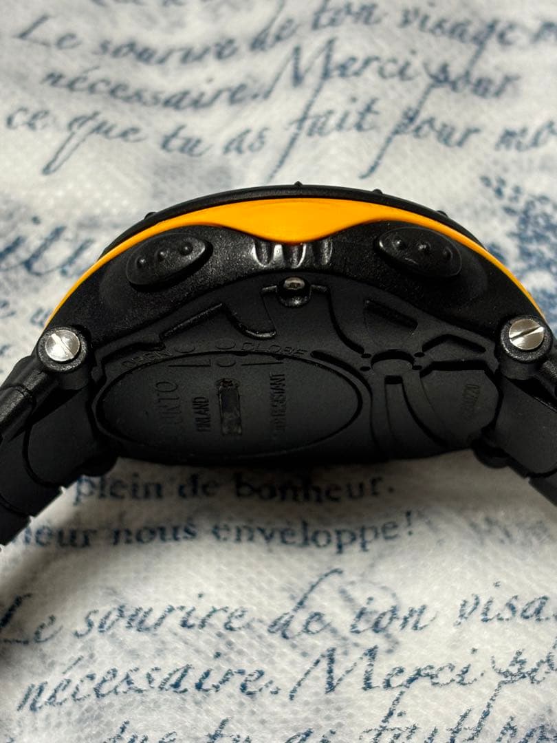 【良品】SUUNTO　スント　VECTOR　ベクター　電池交換済み　腕時計