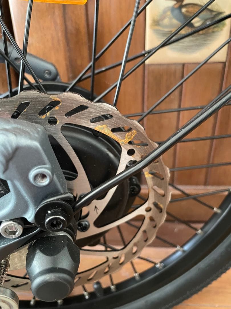 ado 20 電動アシスト自転車　走行距離は10キロ。