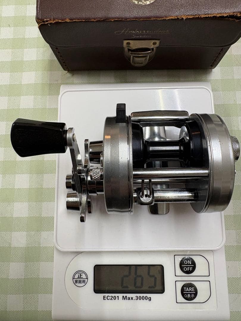 アブガルシア アンバサダー 2500C シルバー + Abu リール ケース