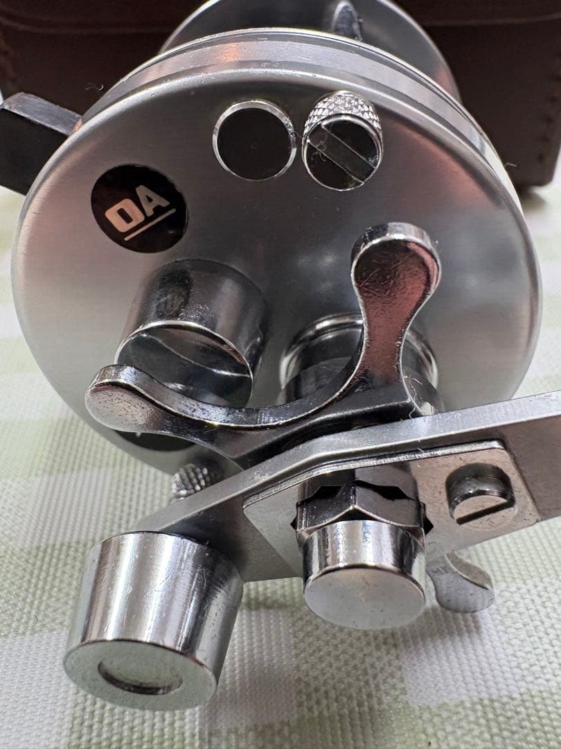 アブガルシア アンバサダー 2500C シルバー + Abu リール ケース