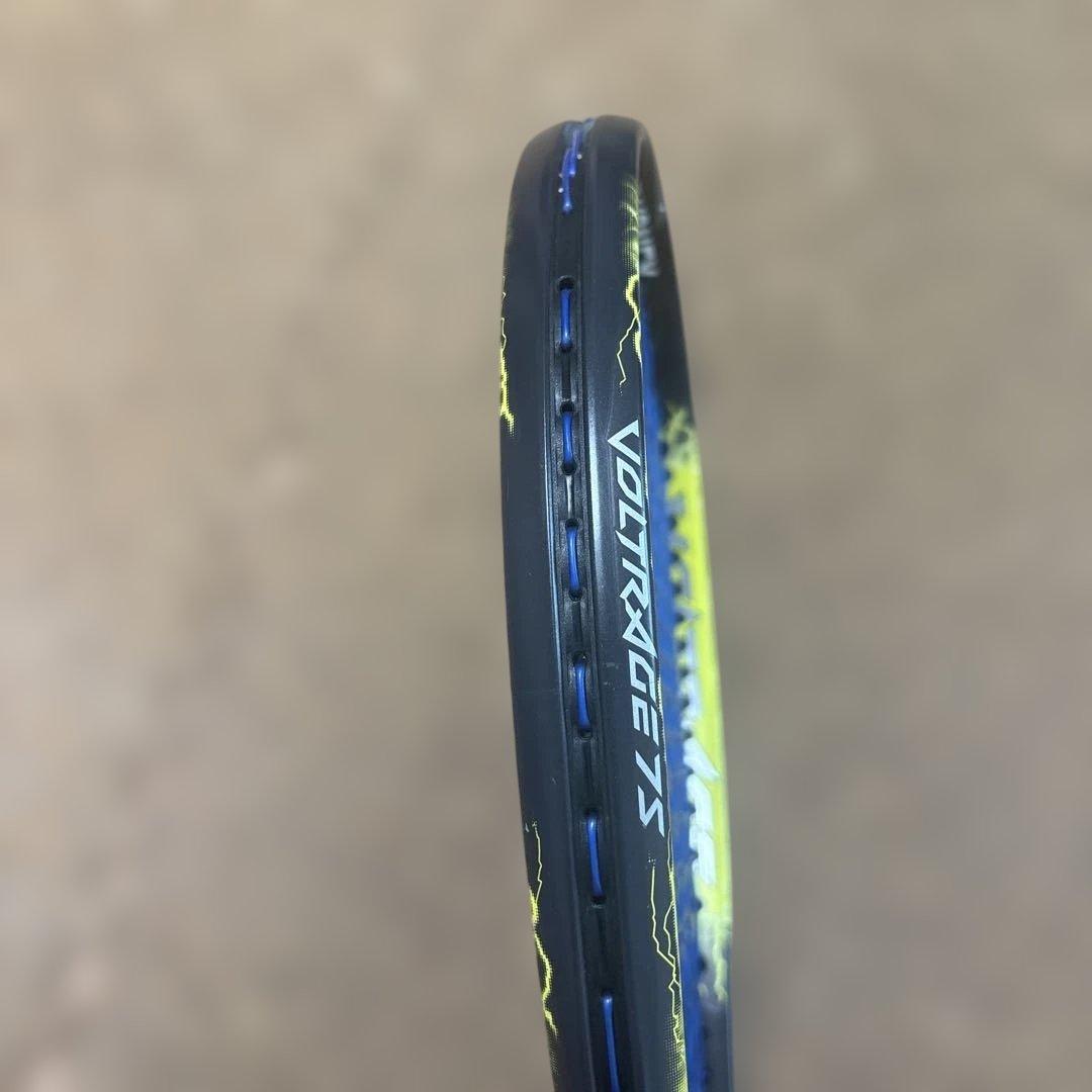 中古極美品ボルトレイジ 7SテニスラケットUL1ガットヨネックスゲイル26ポンド