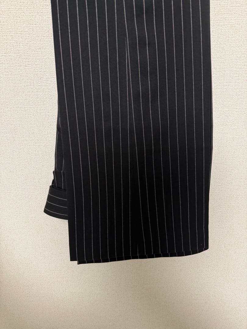 新品　定価以下SHIKITARI STRIPE FLARE SLACKS