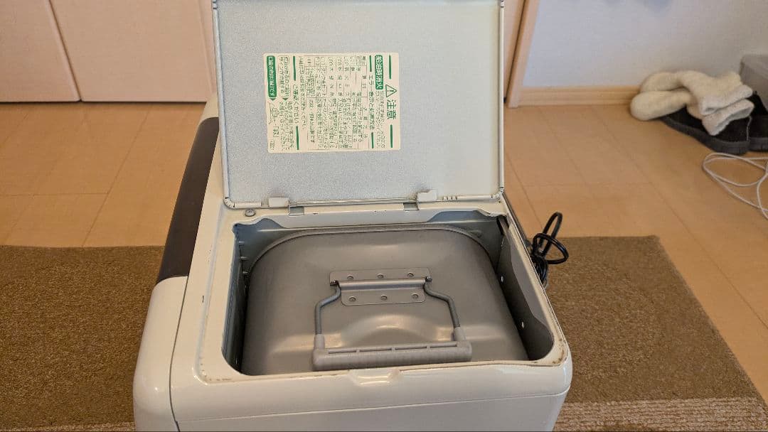 ダイニチ　ブルーヒーター FW-5717LE(W) 石油ファンヒーター