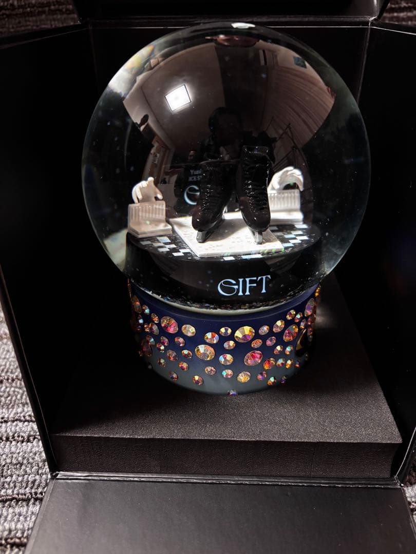 スノードーム　羽生結弦　アイスショ　GIFT フィギュアスケート　BOX付き