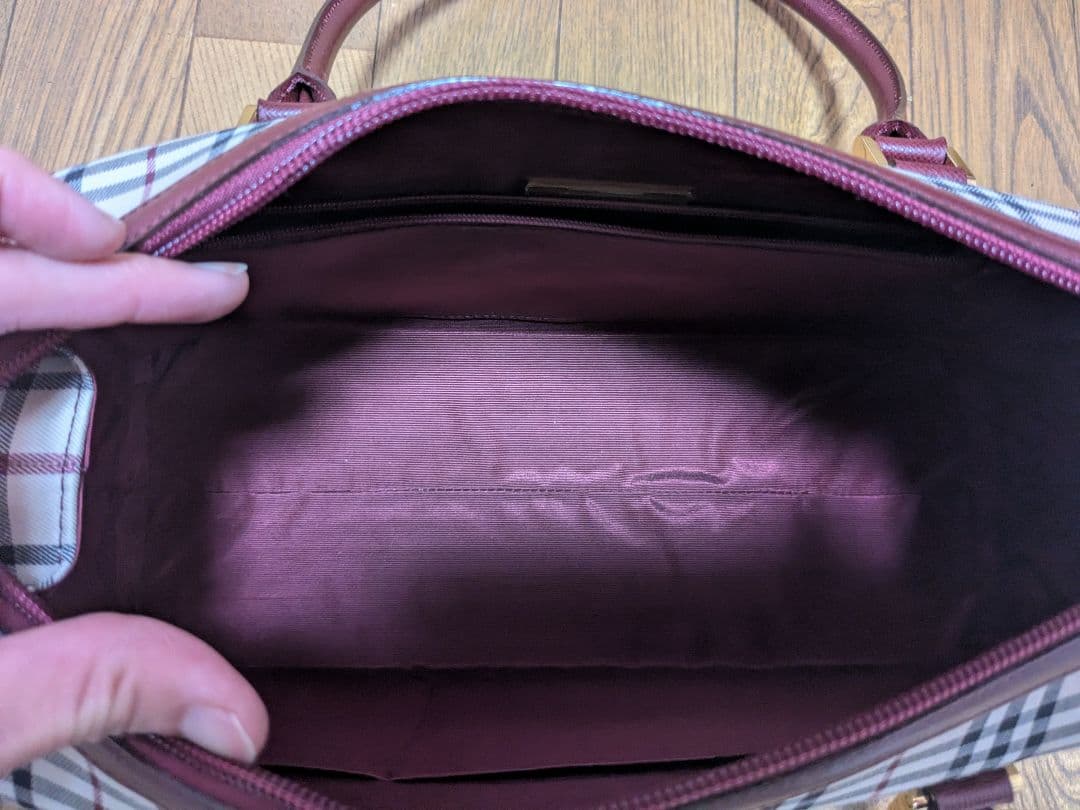 BURBERRY　バーバリー　チェック柄ベージュワインレッドバッグ