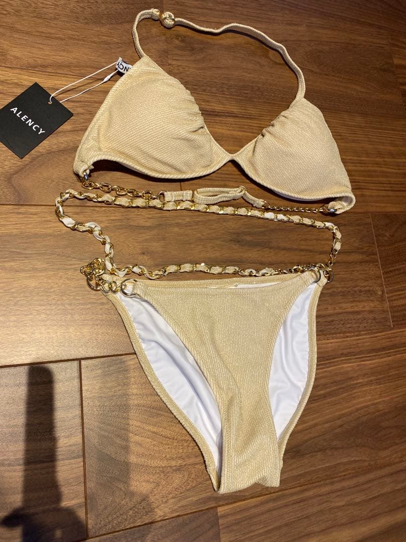 ALENCY ベージュ　ビキニ チェーン付き