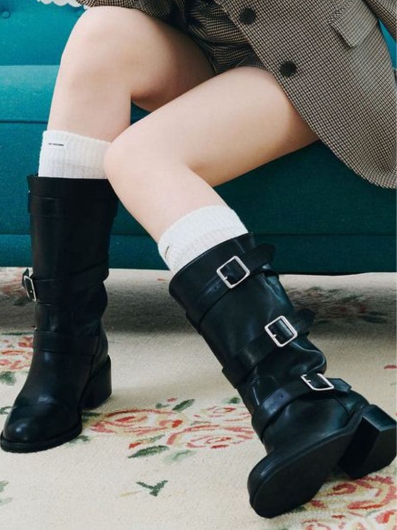 Lily Brown 3バックルミドルブーツ