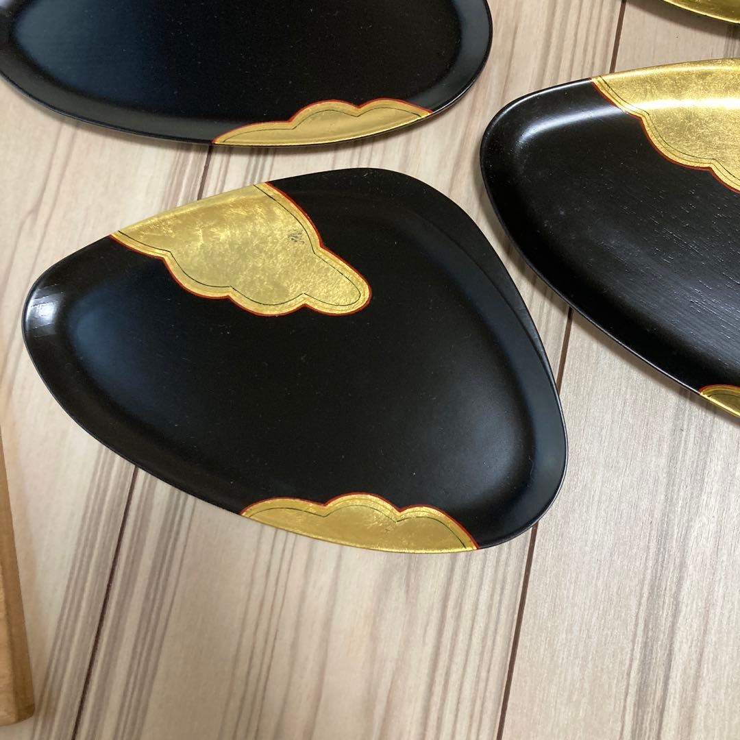 【未使用品】象彦　源氏雲　蛤型　銘々皿　菓子盆　金彩　京都平安　黒5枚　赤１枚