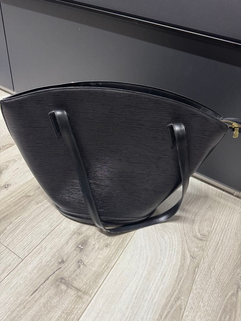 ヴィトン　エピ　ハンドバック