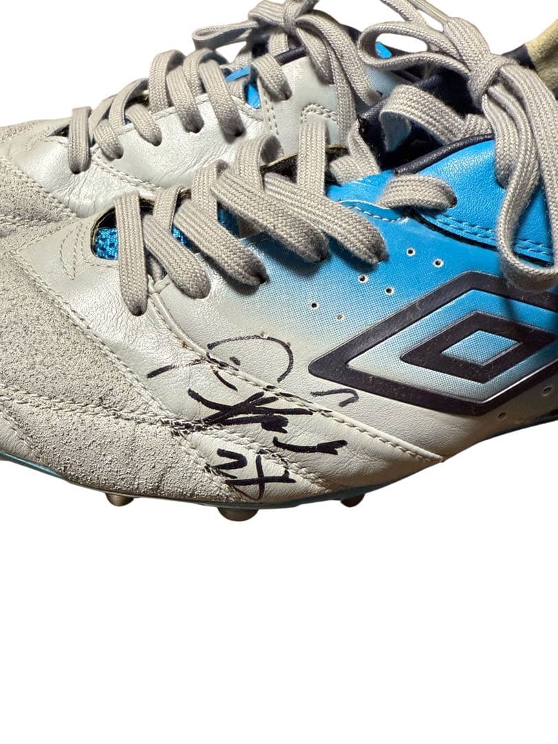 アンブロ　Umbro サッカースパイク サイン入り
