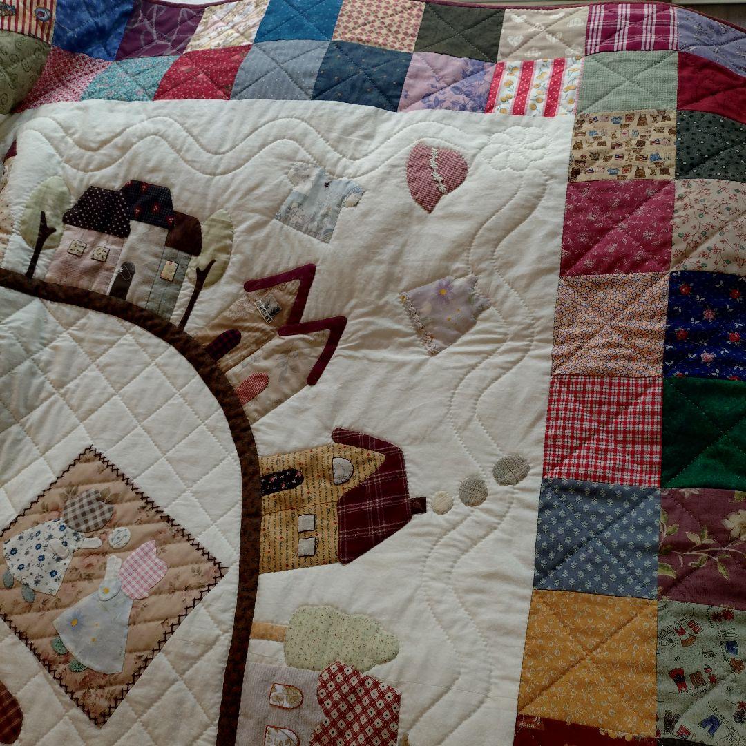 ハンドメイド　パッチワークベッドカバー