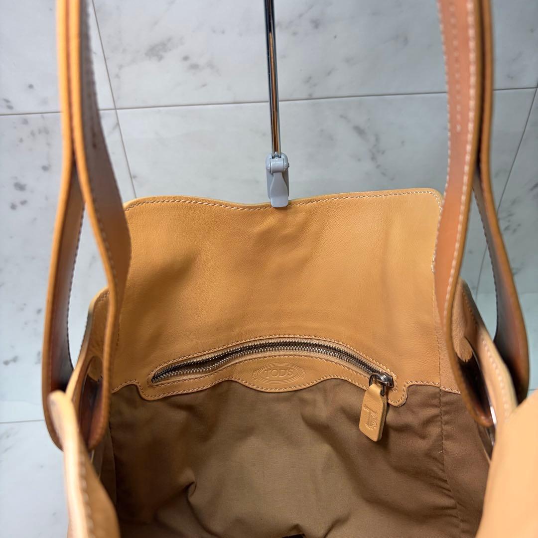 TOD'S トッズ ハンドバッグ レザー ベージュブラウン 肩掛け トートバッグ