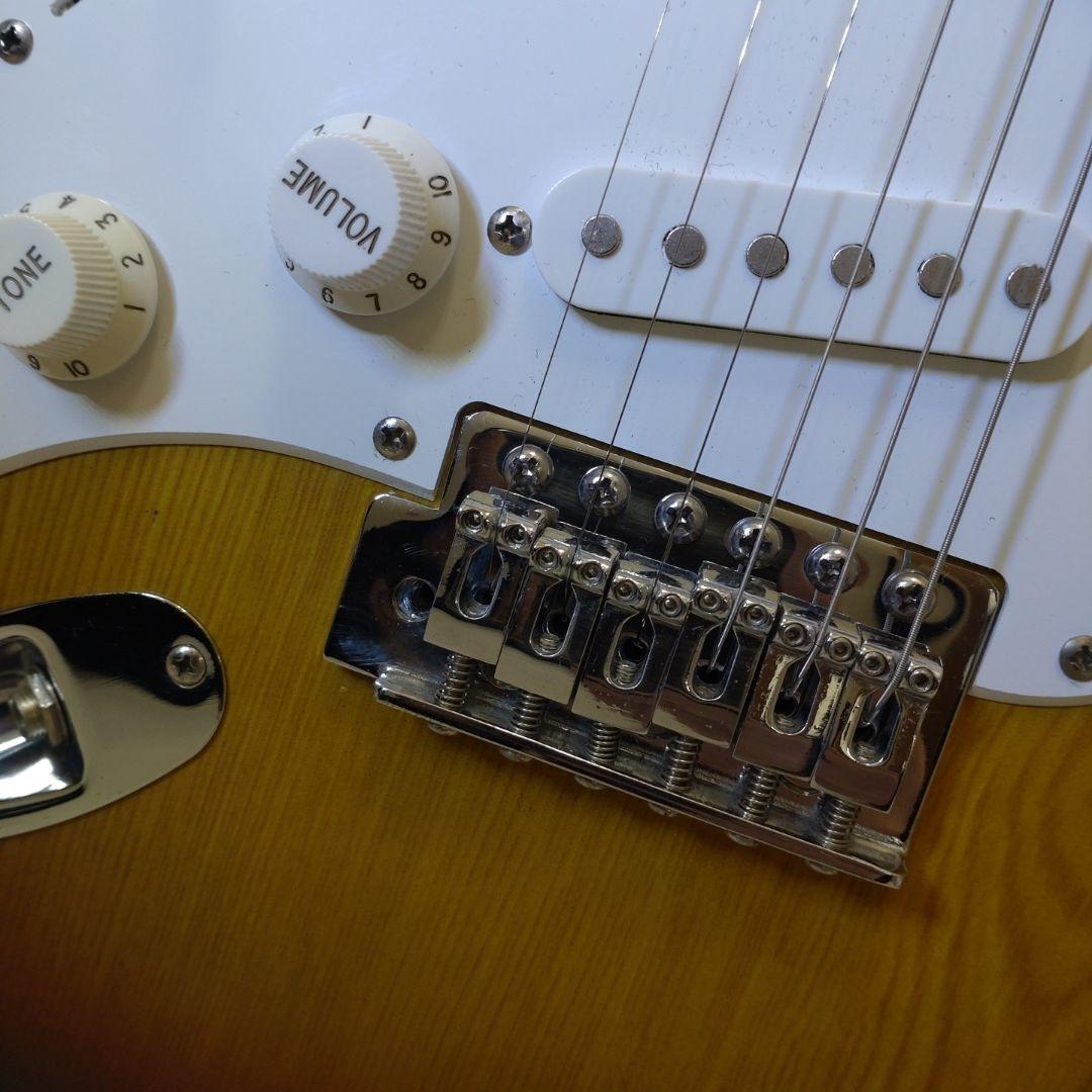 レフティ ストラトキャスター 左用ギター