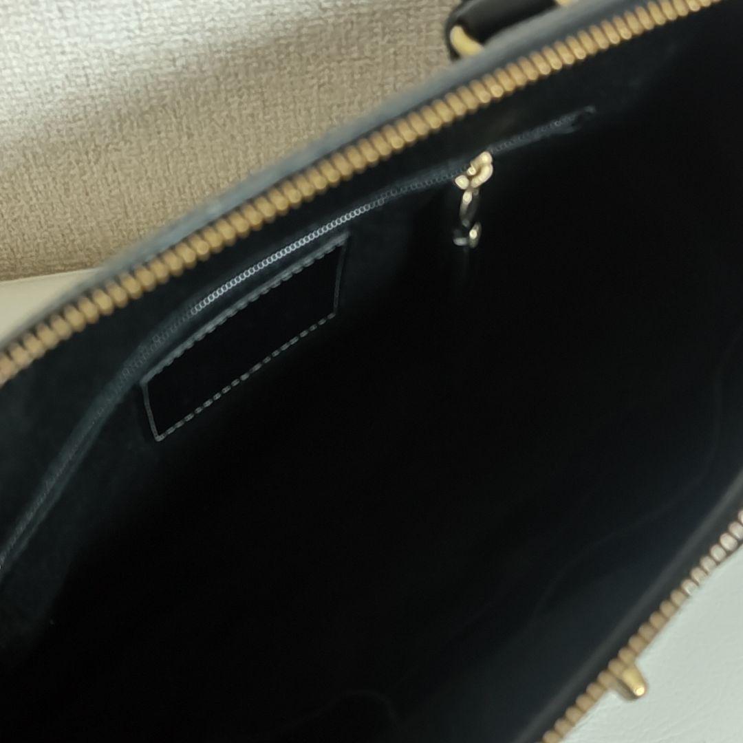 COACH ハンドバッグ　レザー　ブラック