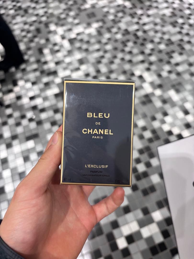 即日発送　完全未使用 CHANEL ブルードゥ　シャネル　レゼクスクルジフ