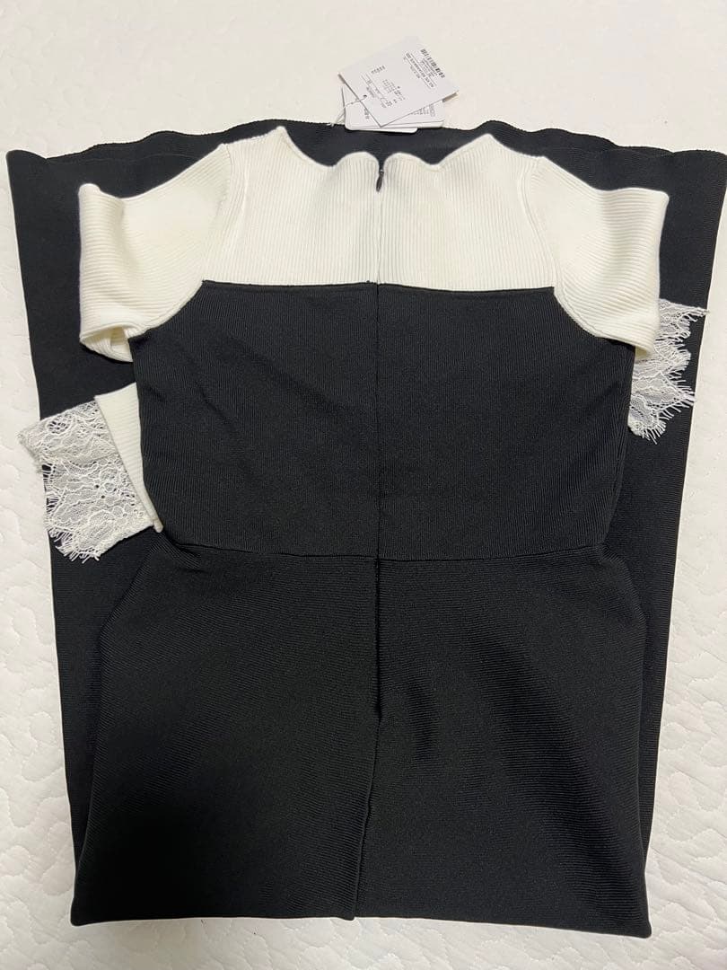 アプワイザーリッシェ　袖レースビスチェ切替ワンピース　特殊黒　M