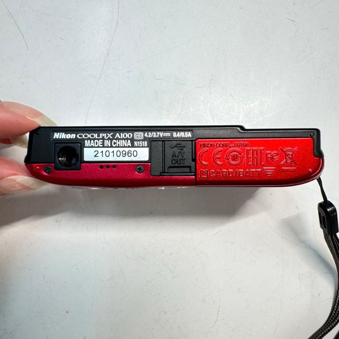 Nikon ニコン　デジタルカメラ COOLPIX　クールピクス A100 赤