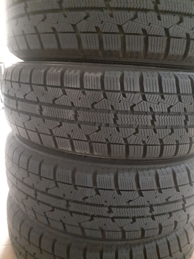 トーヨー14インチスタッドレス　走行千キロ未満 　　ホイール付き４本セット