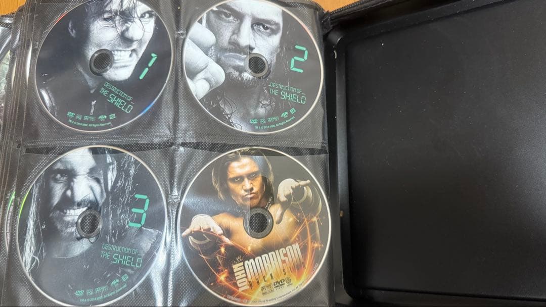 WWE DVD 305枚 ⚠️パッケージ無し、北米版DVDあり要注意