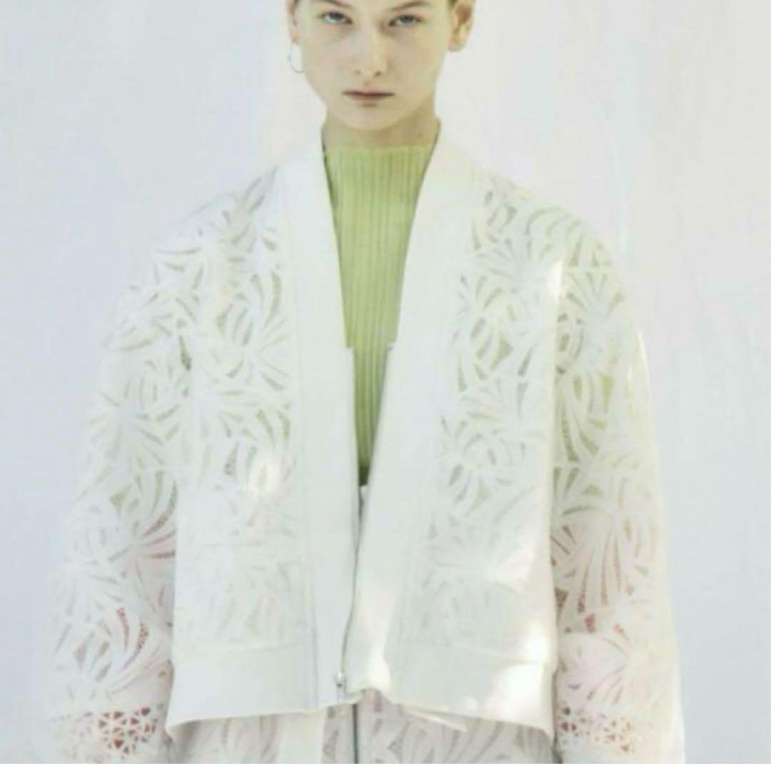 AULA AILA ホワイトレースブルゾン　日曜までSALE