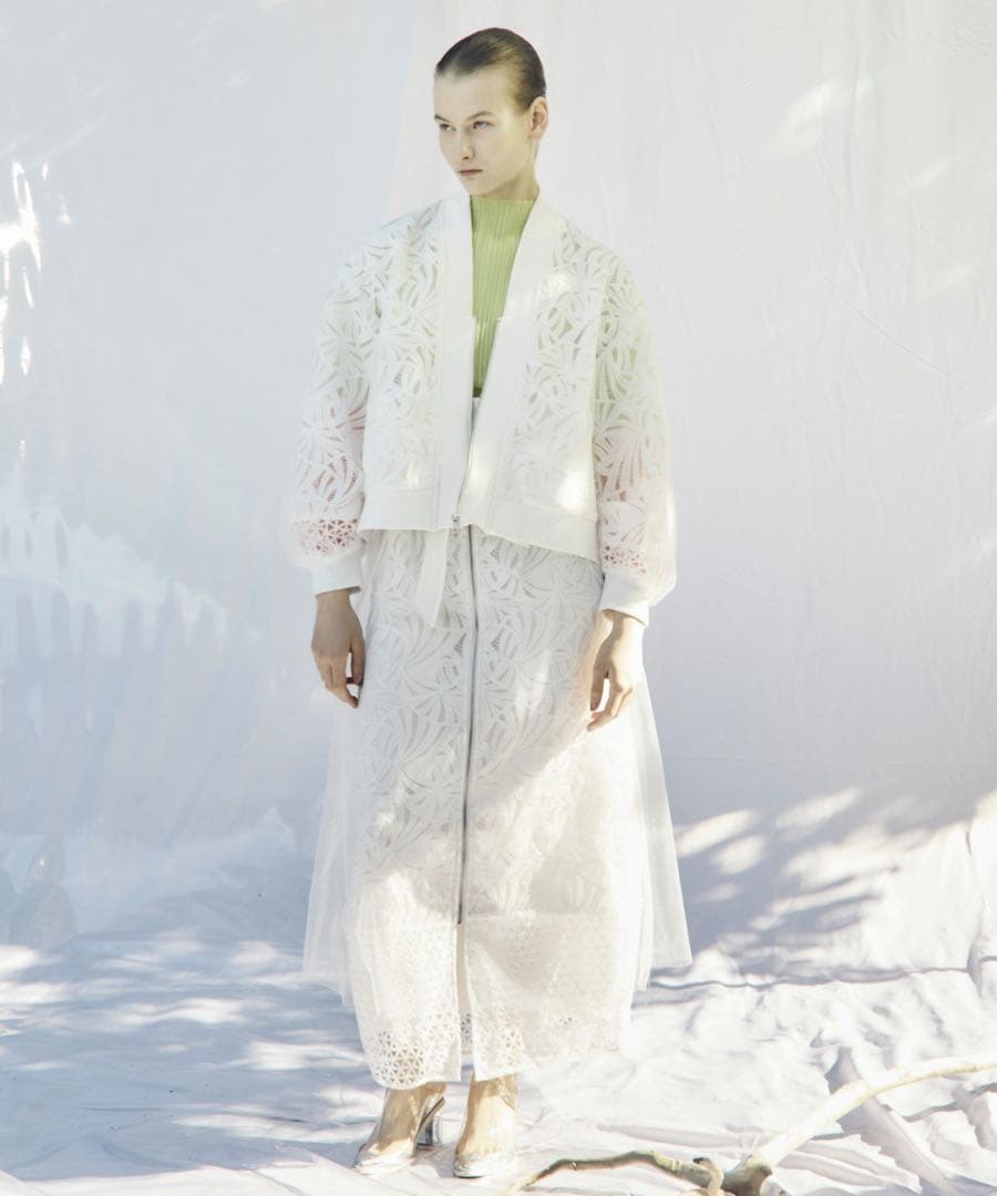 AULA AILA ホワイトレースブルゾン　日曜までSALE