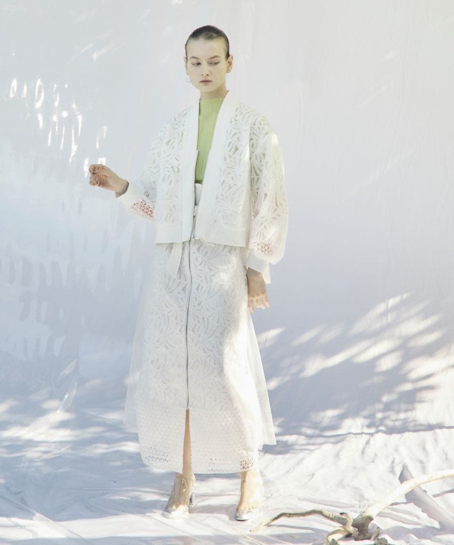 AULA AILA ホワイトレースブルゾン　日曜までSALE