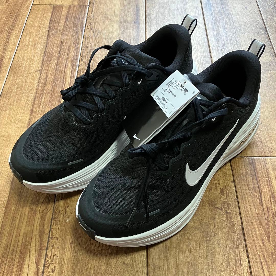 【新品・未使用】ナイキ ボメロプラス 26.5cm ブラック/ホワイト