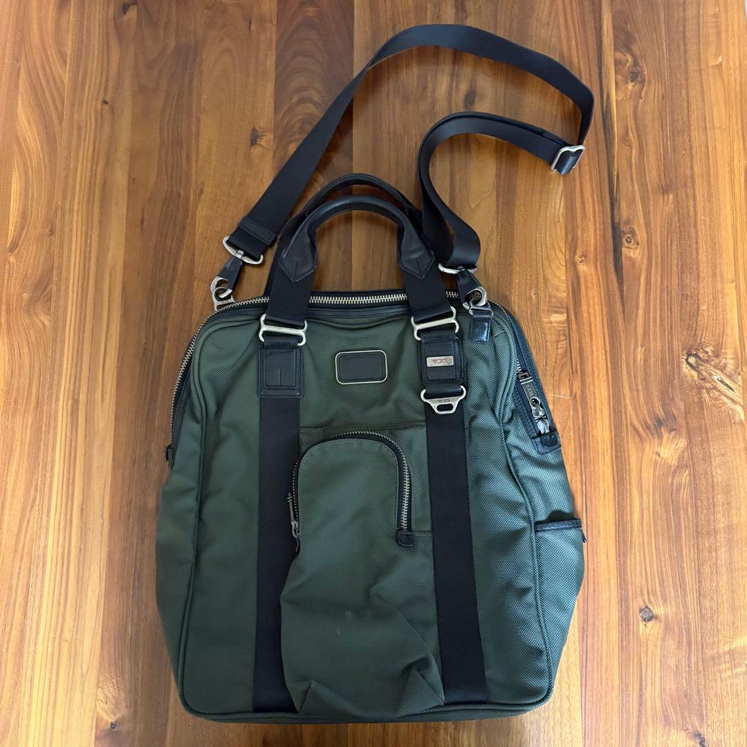 ◎週末限定セール中 TUMI オリーブグリーン ビジネスバッグ 2月末まで出品