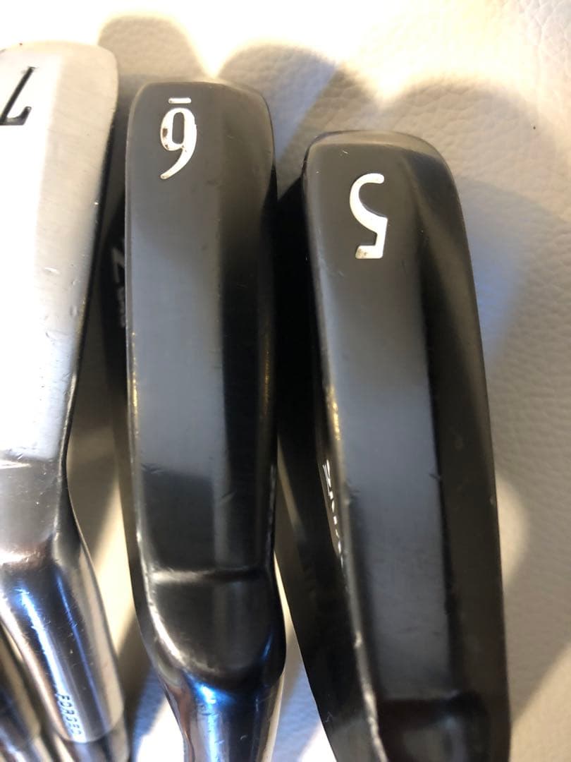 【送料込み】希少スリクソン Z945 ブラック 《 数量限定品 》アイアン