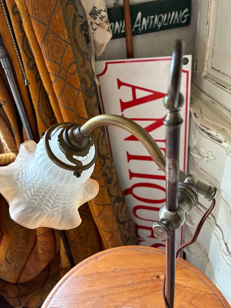 フランス　アンティーク　デスク　ランプ D ベッドサイド　卓上　真鍮　ランプ