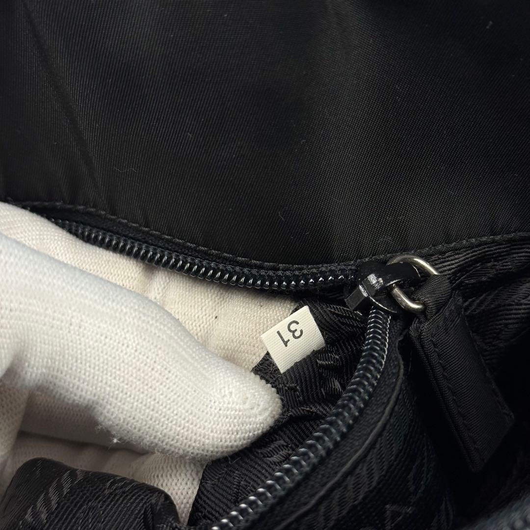 【美品】PRADA プラダ 南京錠付き トートバッグ 三角ロゴ ブラック 白タグ