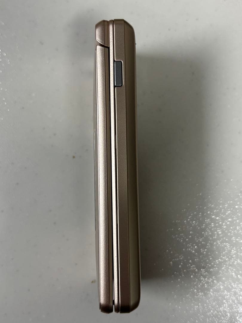 SoftBank かんたん携帯11 A207SH ゴールド