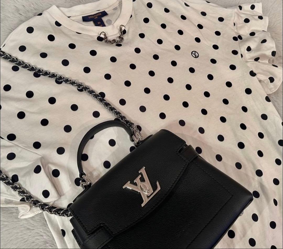 LOUIS VUITTON Tシャツ　元値15万円ほど　着丈Mサイズ相当