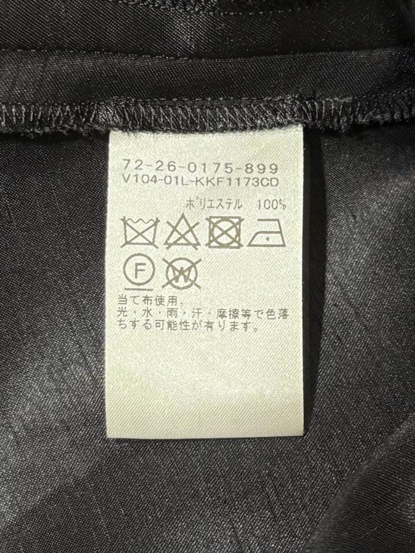 フェルメリストビームス　サテンフリルワンピース