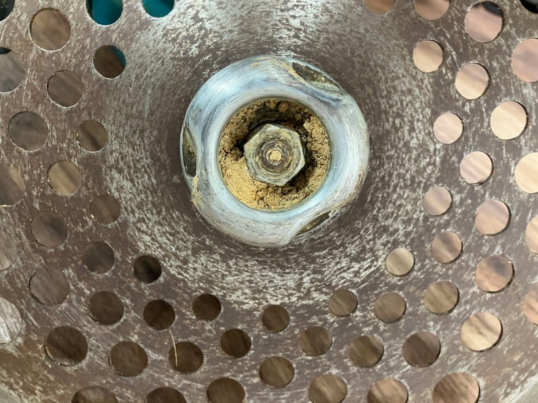 【makita　充電式草刈り機】MUR182UD　充電器付