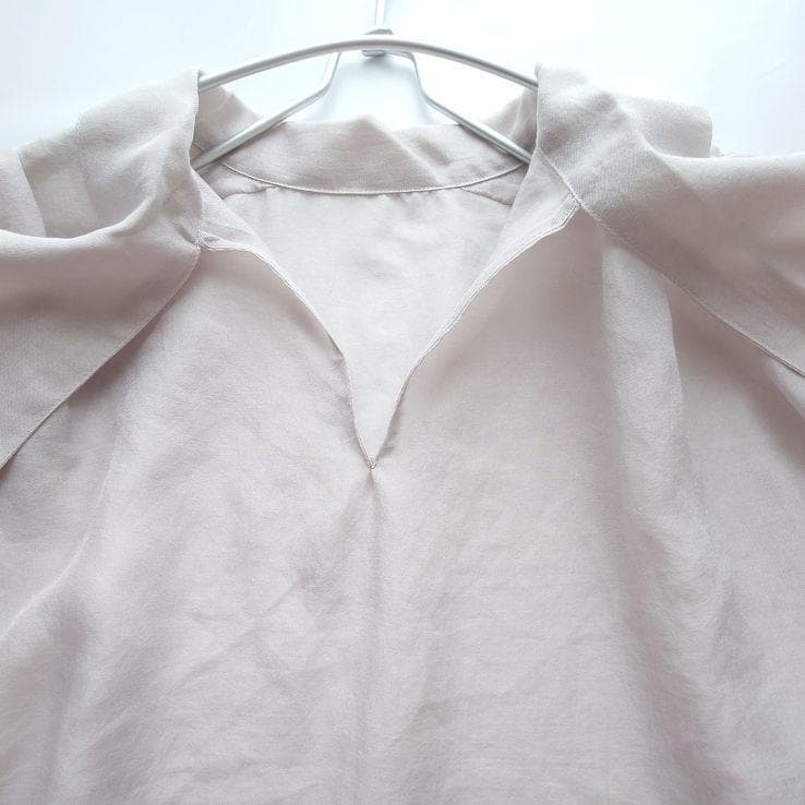 ☘️新品 ヴェルメイユパーイエナ ボウタイブラウス リボン 長袖 グレージュ F