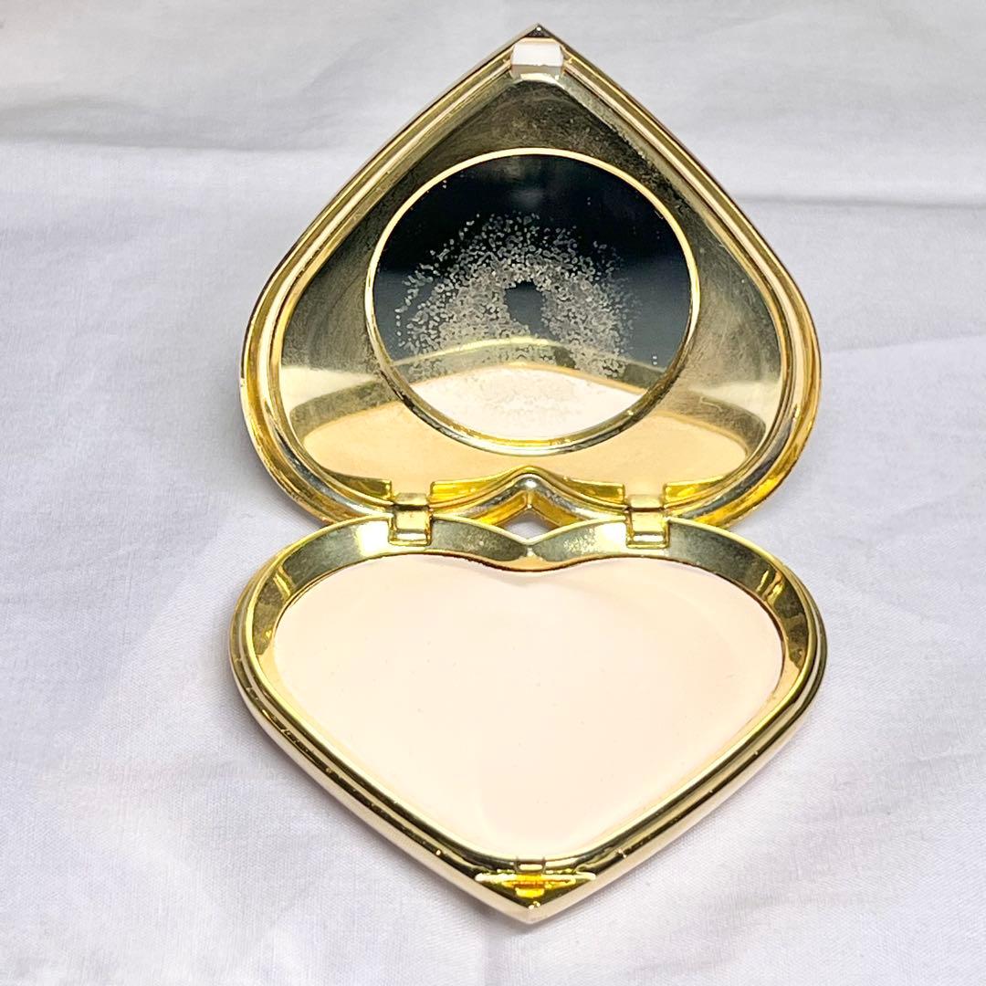 イヴ・サンローラン シルキー フィニッシュ プレストパウダー No.3