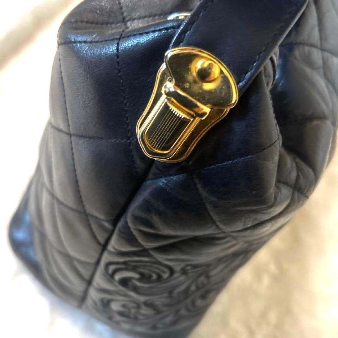 GianniVersace レザー刺繍　ハンドバッグ