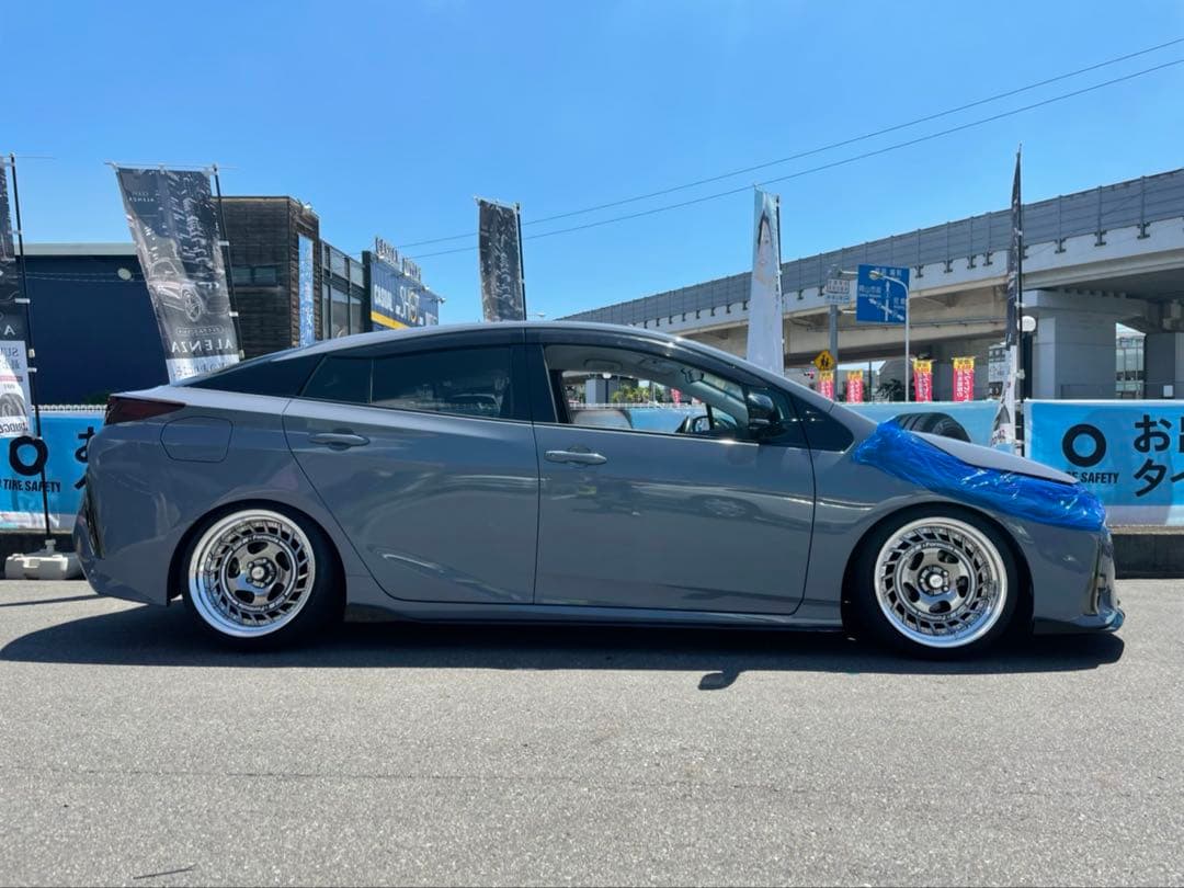 50プリウスPHV(ZVW52専用)フルタップ式減衰力36段調整式車高調