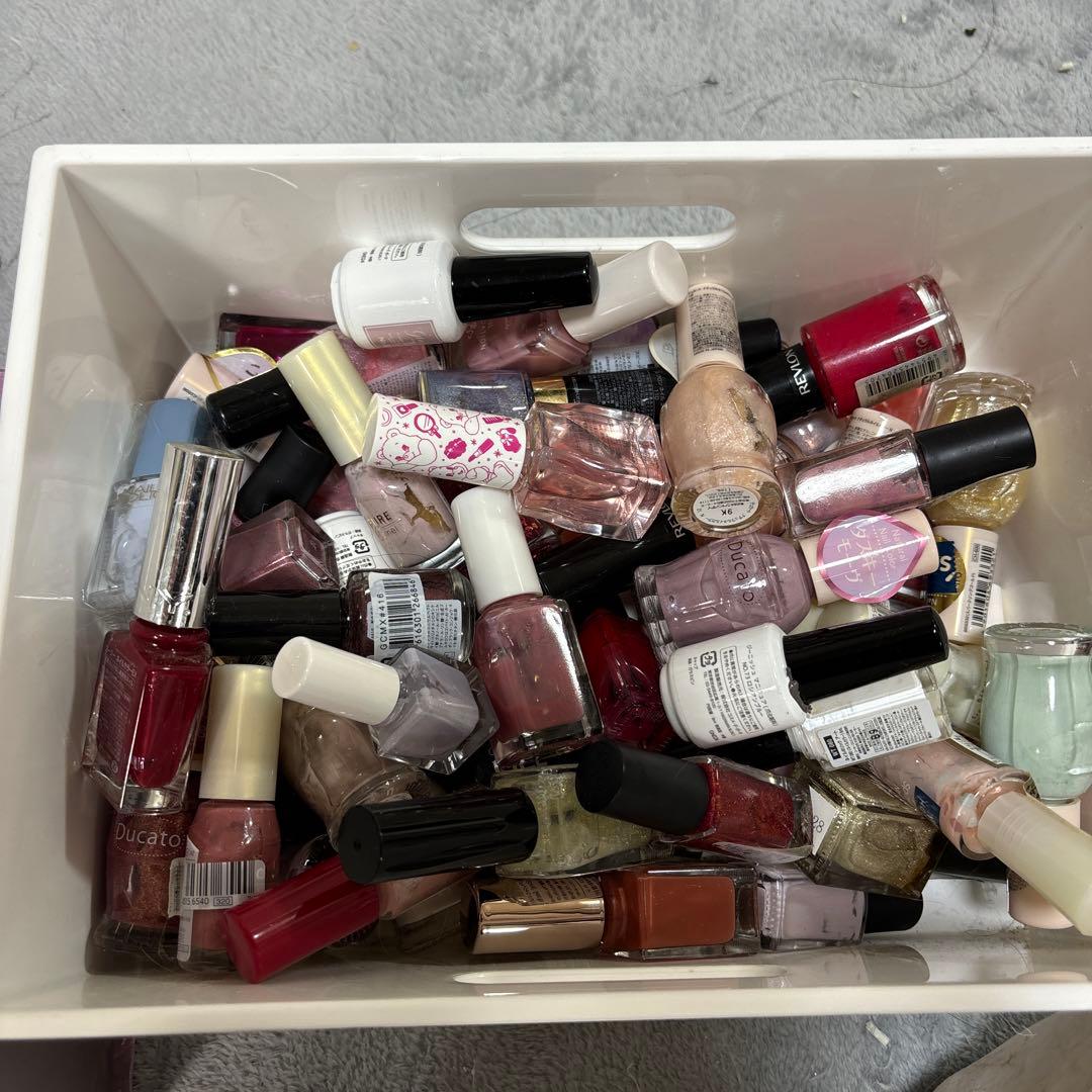 マニキュア　約70個　未使用多数